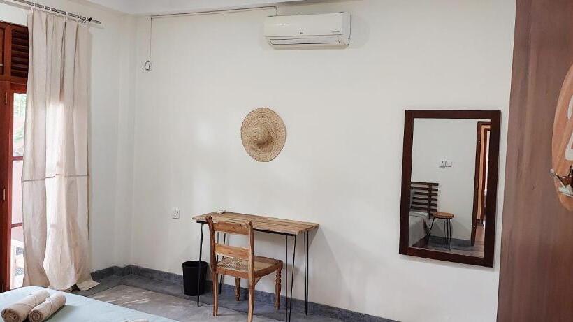 חדר סטנדרט עם טרסה, The Native Weligama