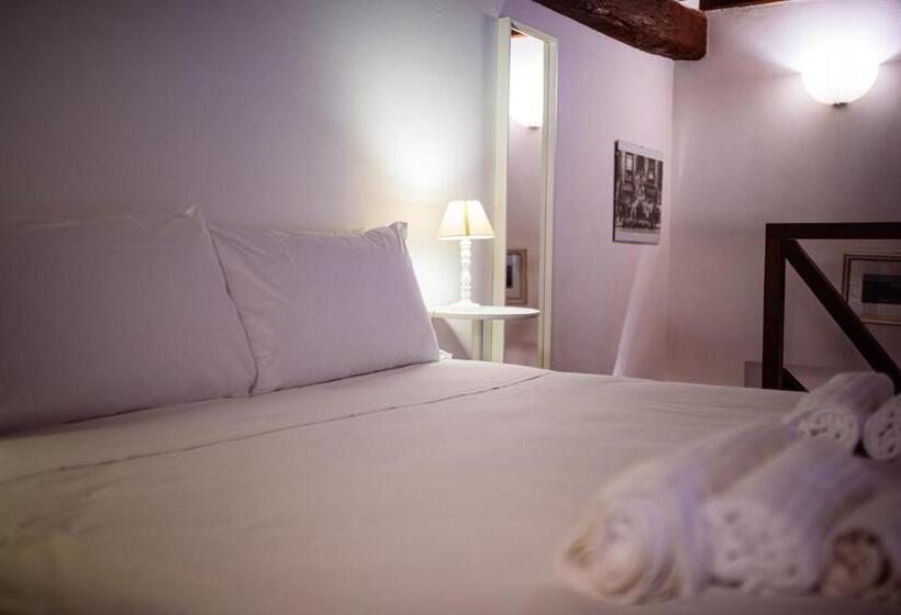 Chambre Standard, Umbrian Concierge   Duomo Accommodations