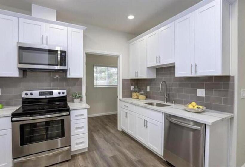 غرفة قياسية, San Jose Shark House   Unit 1