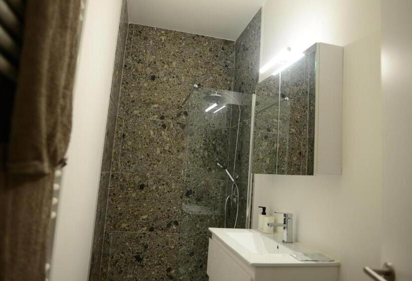 آپارتمان 1 خوابه, National City Apartments