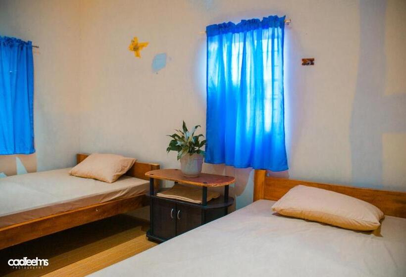 4인용 스탠다드 룸, The Family Resthouse And Resort