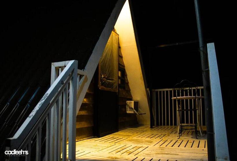 סטודיו סטנדרט עם מרפסת, The Family Resthouse And Resort