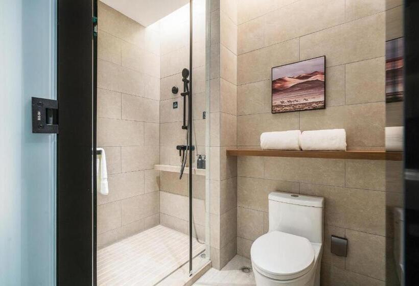 Superior Oda, Chengdu Southwest Jiaotongda Shawan Subway Station Atour