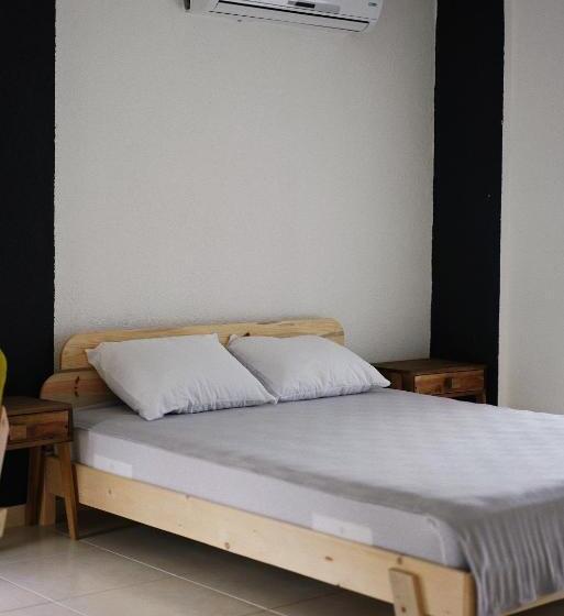 اتاق لوکس با بالکن, Lb Boutique