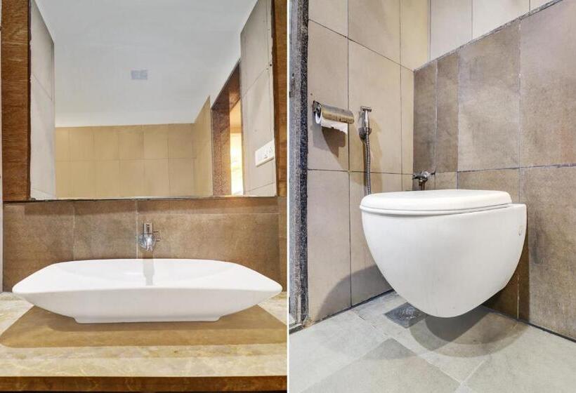 חדר קלאסי לשלושה, Kailash Inn