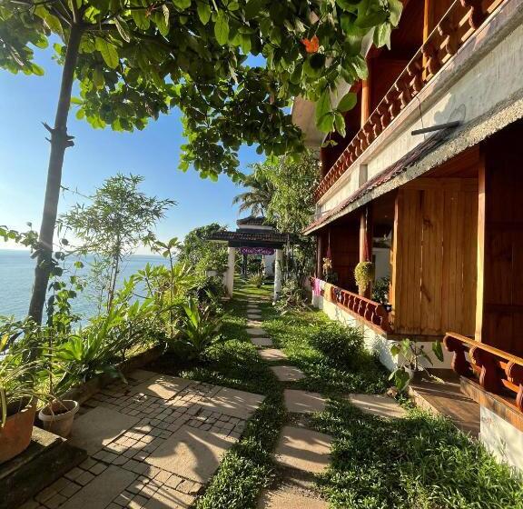 اتاق سوپریور با تخت بزرگ, Driftwood Beach Resort
