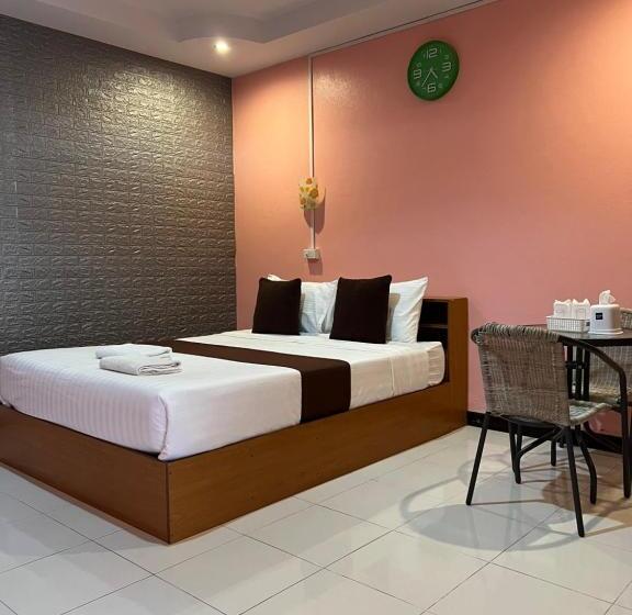 Quarto standard, คลิ๊กรีสอร์ท