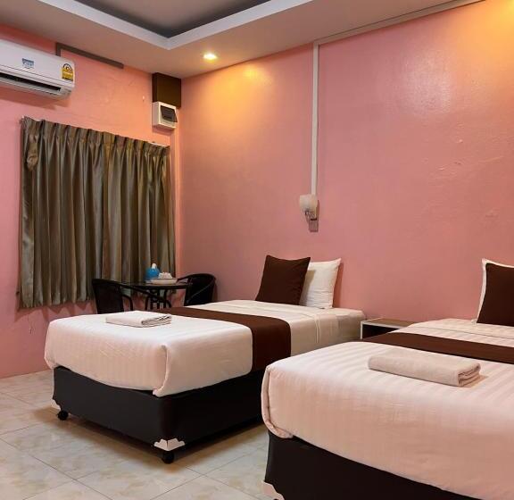 Quarto Familiar, คลิ๊กรีสอร์ท