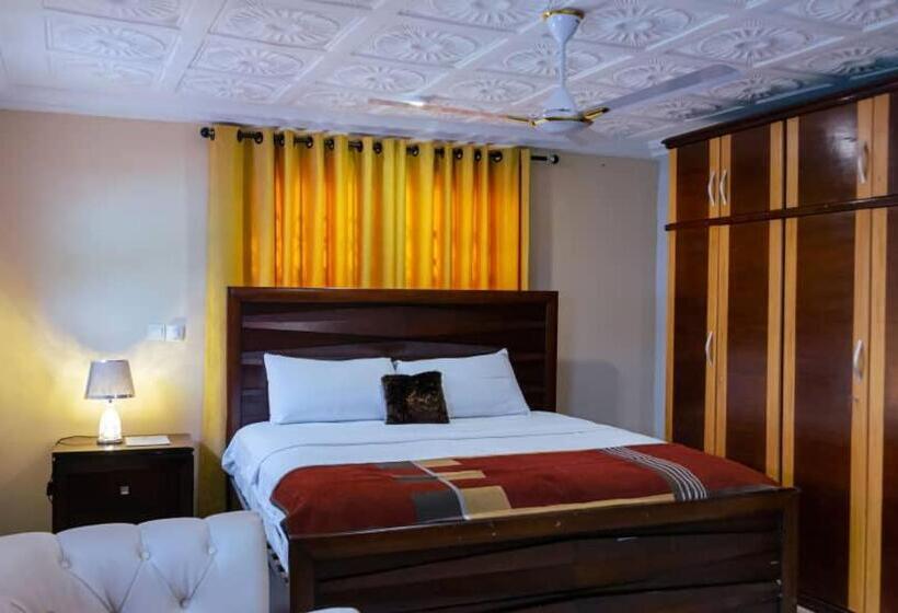 اتاق خانوادگی, Ampric Guest House And Lounge