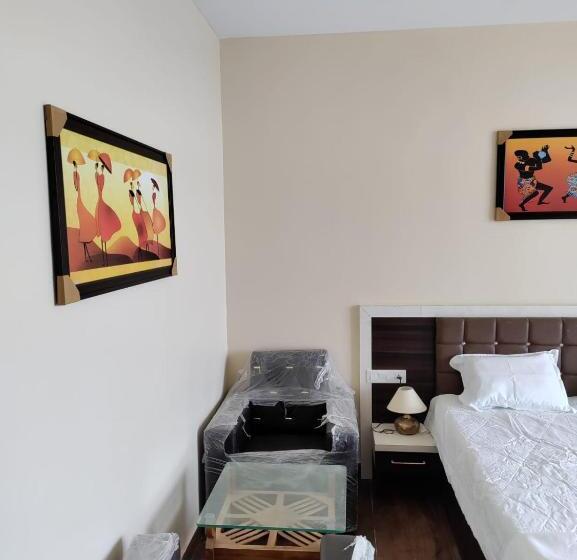 סוויטה אקזקיוטיב, Ashodev Residency