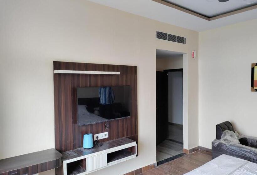 סוויטה אקזקיוטיב, Ashodev Residency