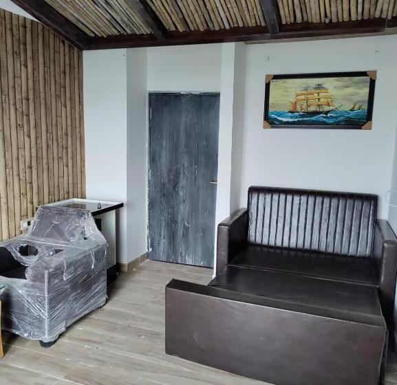 סוויטה נשיאותית, Ashodev Residency