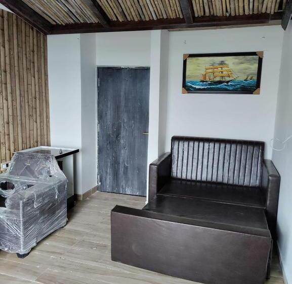 סוויטה נשיאותית, Ashodev Residency