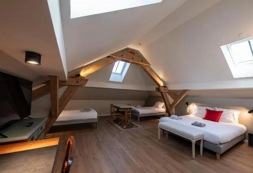 Superior-perhehuone, Hôtel Du Domaine Saint Loup