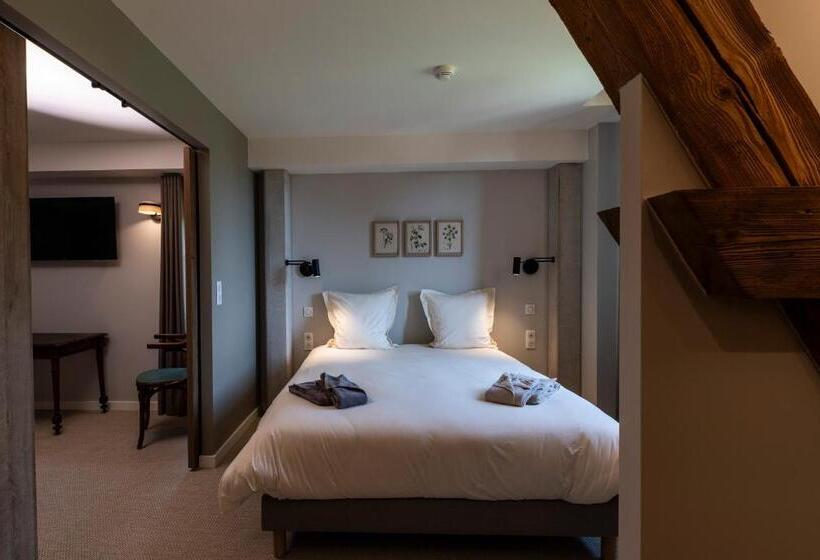 スーペリアファミリールーム, Hôtel Du Domaine Saint Loup