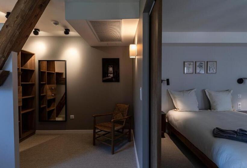 Семейный Номер Superior, Hôtel Du Domaine Saint Loup