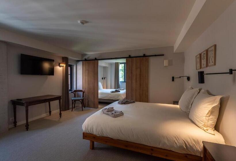 スーペリアファミリールーム, Hôtel Du Domaine Saint Loup