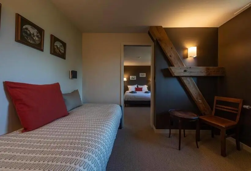 Standard Kolmen Hengen Huone Puutarhanäkymä, Hôtel Du Domaine Saint Loup