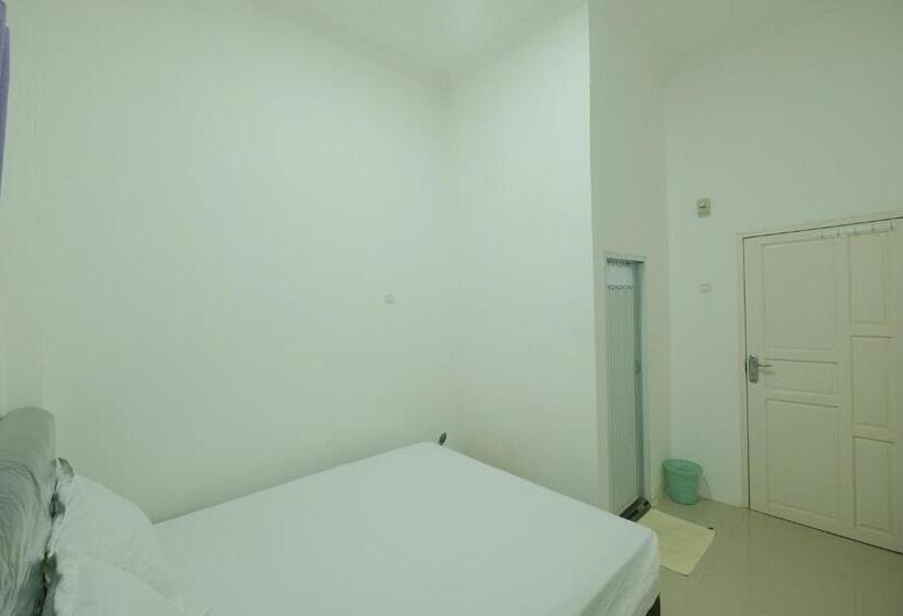 디럭스 룸, Oyo 93306 Penginapan Permata Hijau Syariah