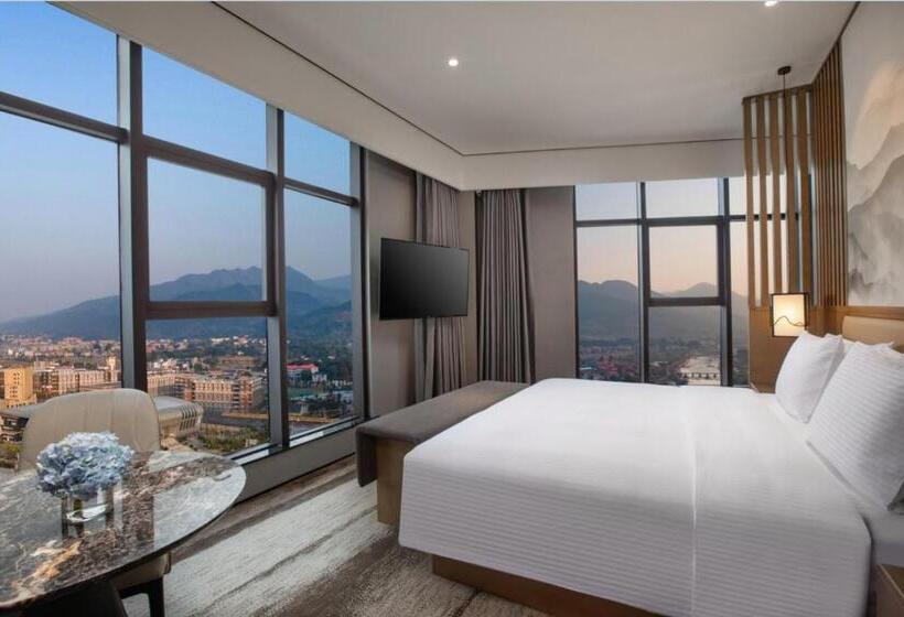 디럭스 스위트, Wanda Jin Pingxiang