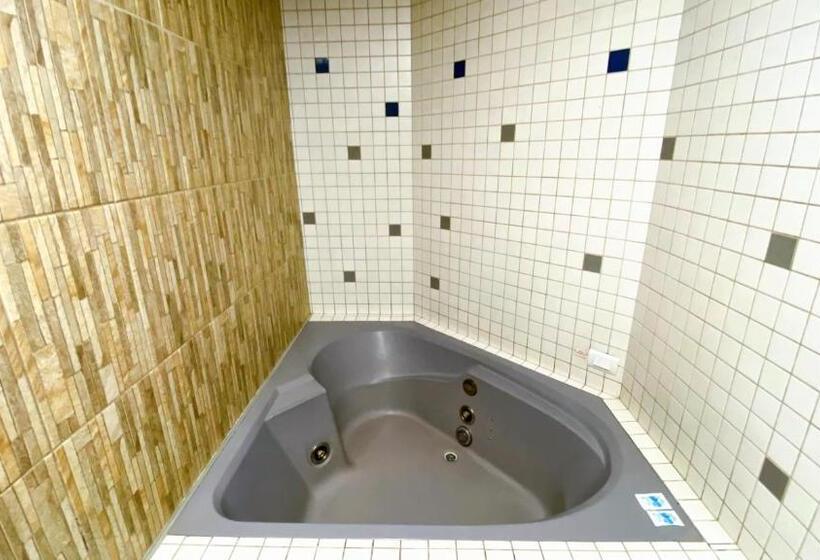 جناح, Motel Ceki Sabe