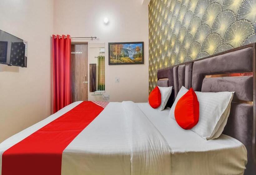 トリプルクラシックルーム, Vrindavan