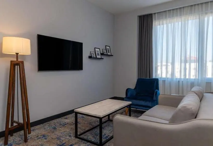 سوئیت پریمیوم, Radisson Blu Hotel, Amman Galleria Mall