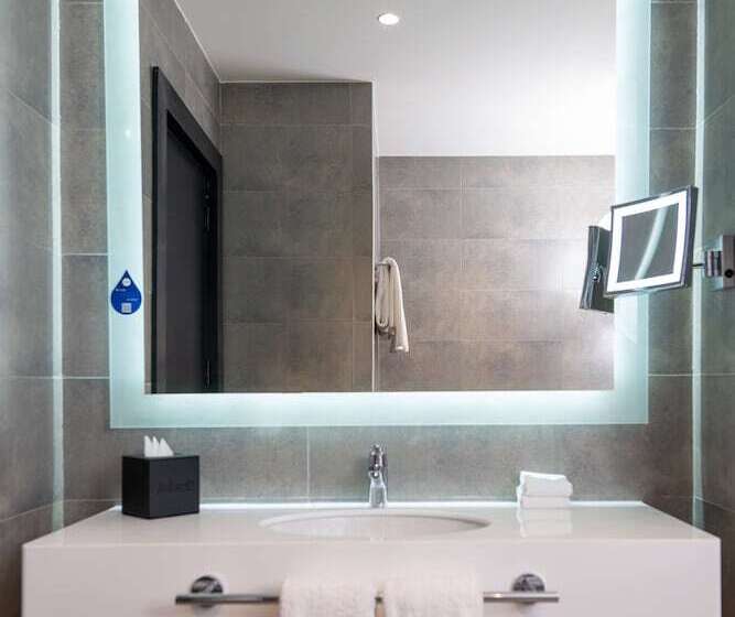 سوئیت پریمیوم, Radisson Blu Hotel, Amman Galleria Mall