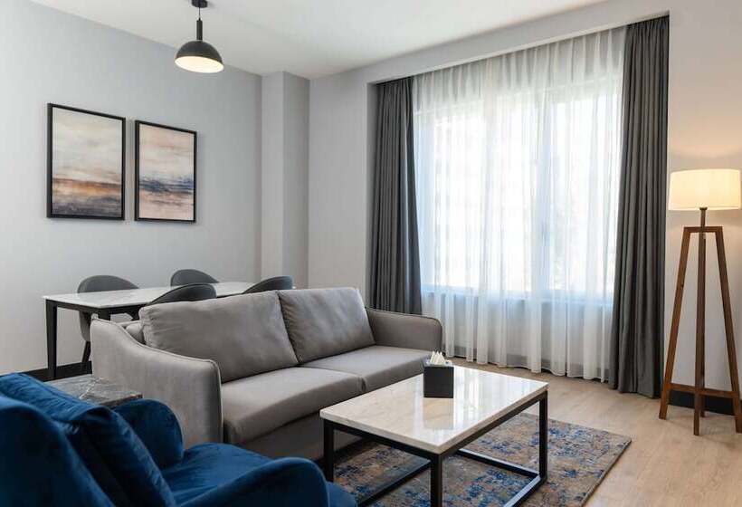 سوئیت پریمیوم, Radisson Blu Hotel, Amman Galleria Mall