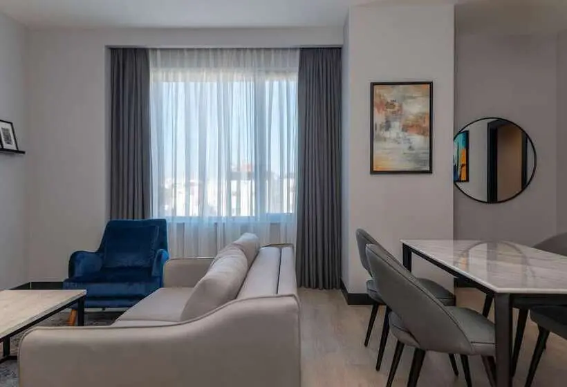 سوئیت پریمیوم, Radisson Blu Hotel, Amman Galleria Mall
