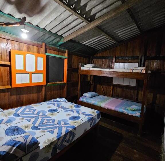 اتاق استاندارد سه نفره, Hostal Herping Bahia Solano Tour