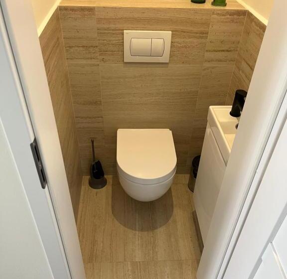 Апартаменты 1 Спальня с Балконом, Apartmány Malé Náměstí, Broumov