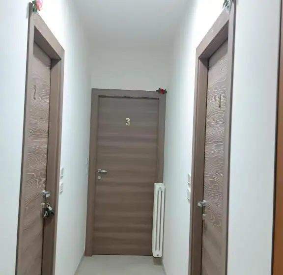 Standard-huone Terassi, B&b Le Luci Camera In Attico Super Vista Interno 2 Rose Rosa