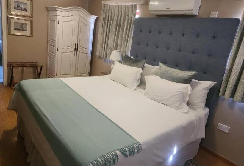 اتاق استاندارد, Stone Town Guesthouse