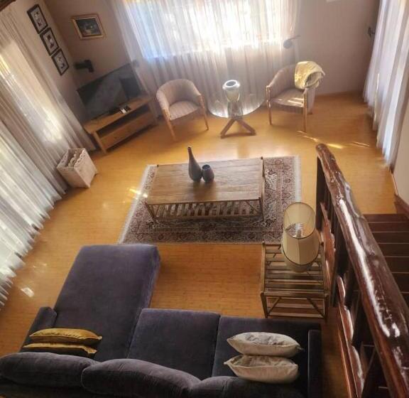 اتاق استاندارد, Stone Town Guesthouse