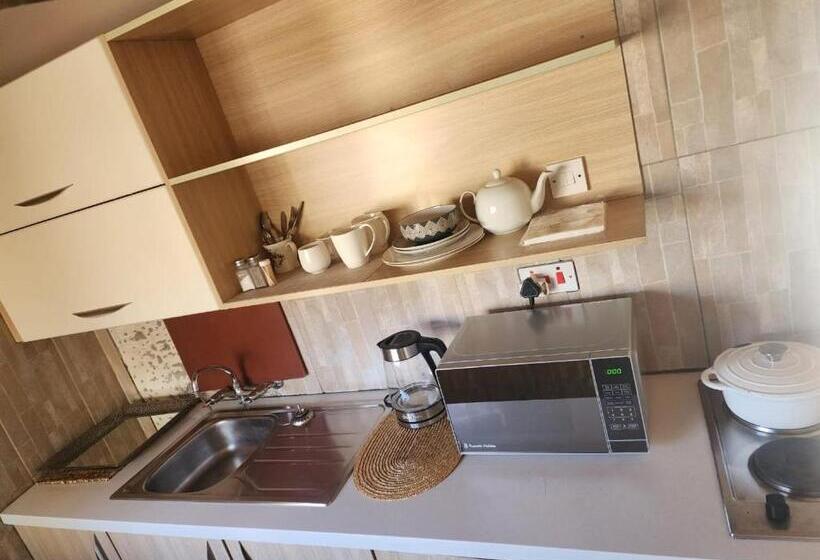 اتاق استاندارد, Stone Town Guesthouse