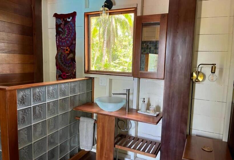 חדר סטנדרט נוף לגינה, The Lodge At Punta Rica  Hilltop Eco Lodge With Views & Pool