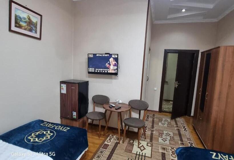 חדר סטנדרט, Ziyo Fayz