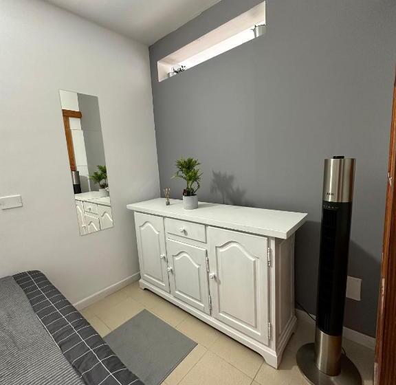 Апартаменты 1 Спальня Вид на Бассейн, Golf Del Sur Tenerife   Casa Barrera Verde Green Park La Corbeta