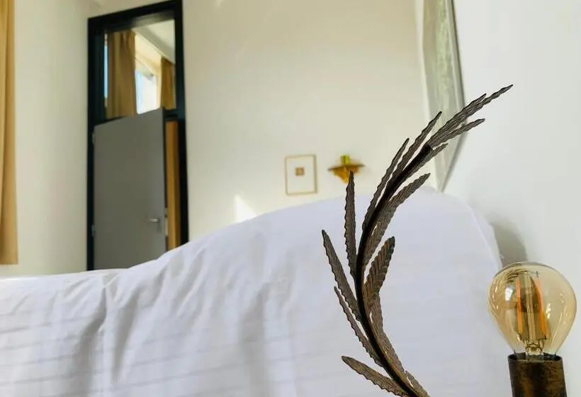 Economy-huone, De Lotuspoort Met Mihr S B&b In De Abdij Van Bornem