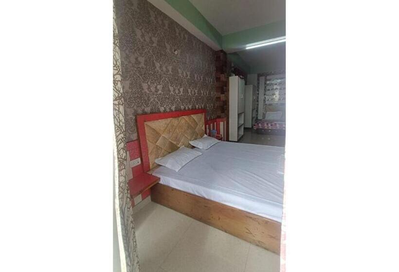 스탠다드 룸, Ds Cottage, Shimla