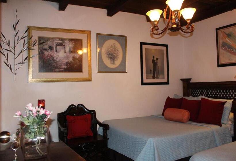 اتاق استاندارد سه نفره, Pasillo Rholyn