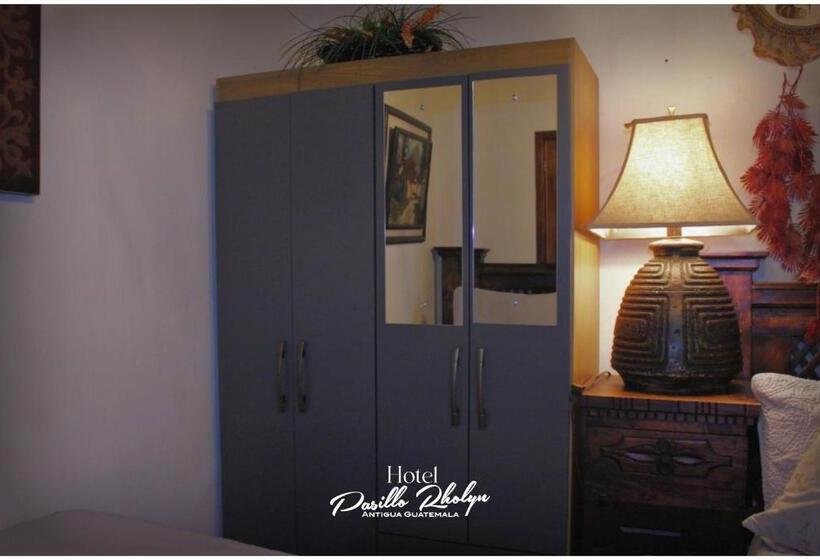 اتاق استاندارد, Pasillo Rholyn