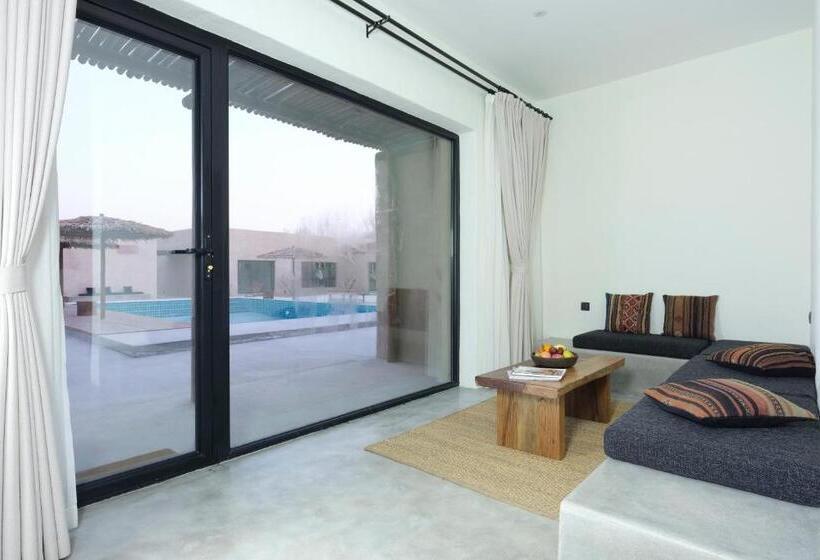 اتاق استاندارد با چشم‌انداز استخر, South Zhongwei Resort