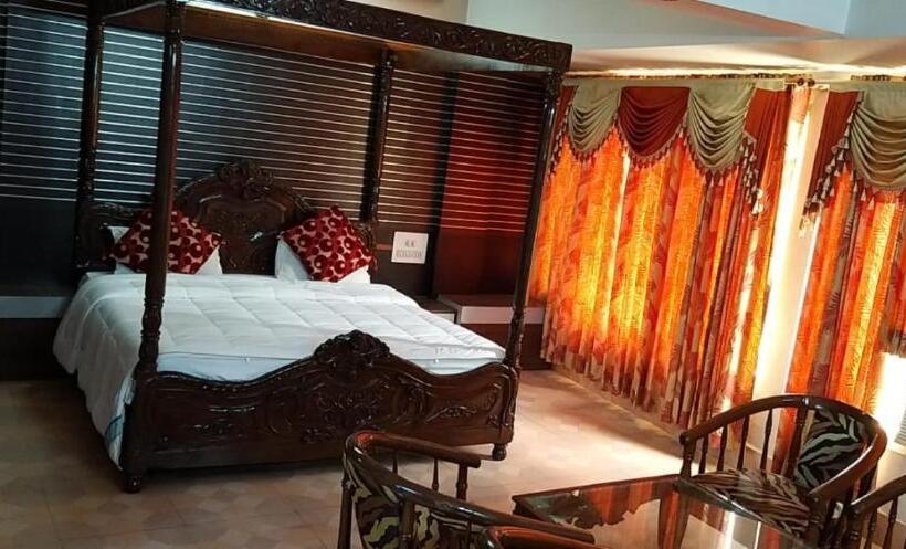 Номер Deluxe, Swastik Jammu, Jammu And Kashmir