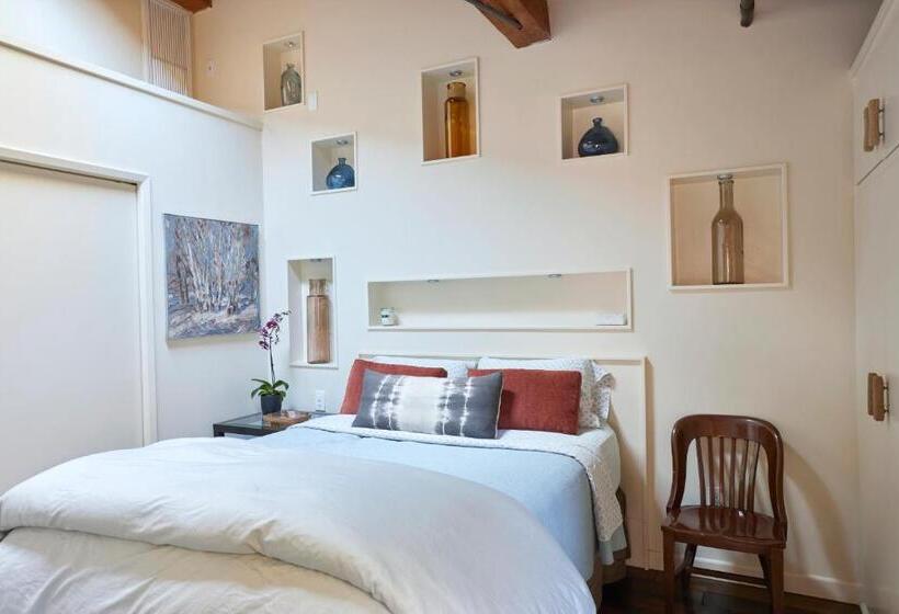 디럭스 룸, Guest Oasis On The Edge Of Los Angeles