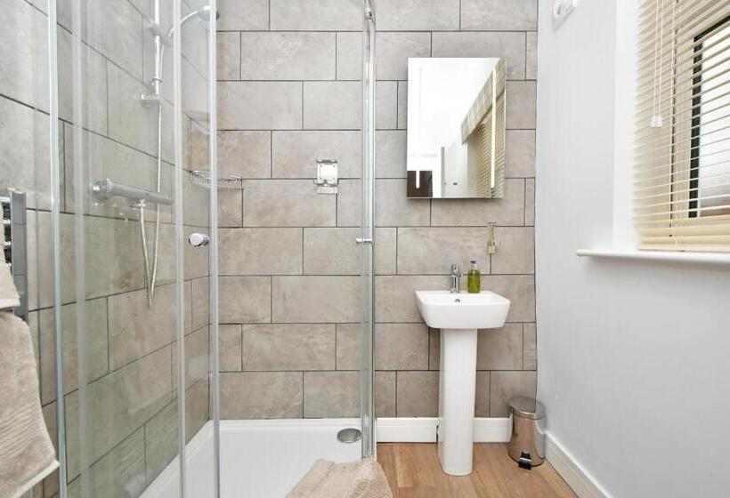 Номер Deluxe Кровать Кинг, The Masons Arms