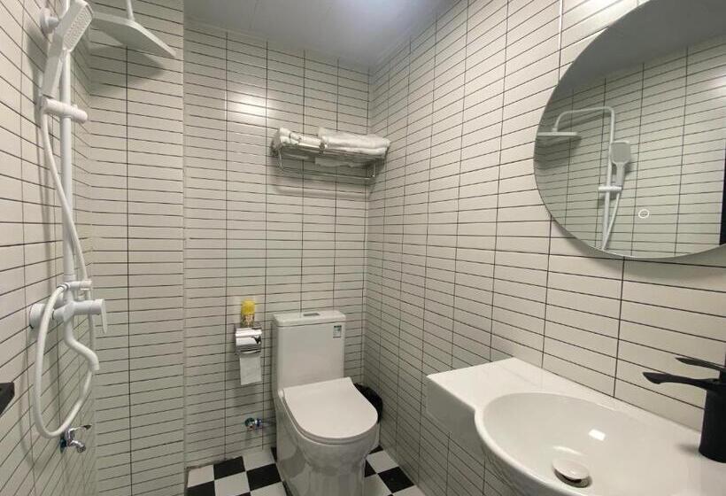 Номер Стандарт Вид на Горы, Pomelo Hostel Xingping
