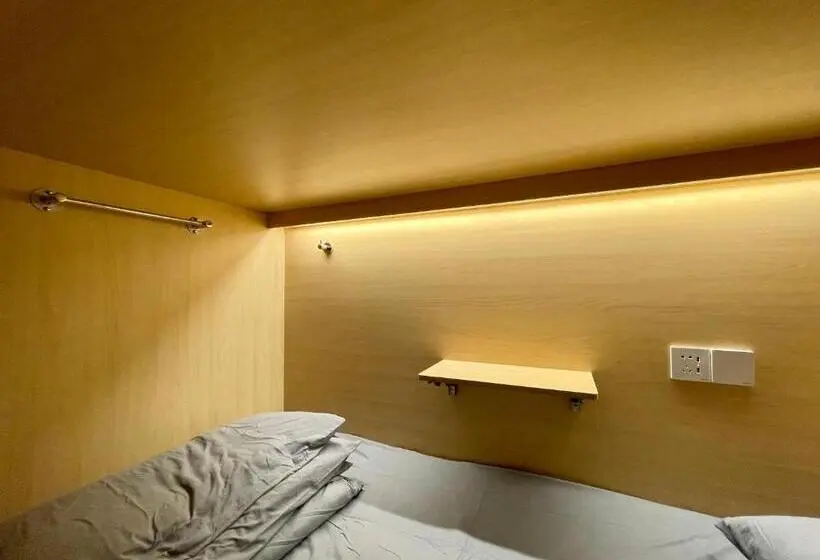 Vuode Makuusalissa, Pomelo Hostel Xingping