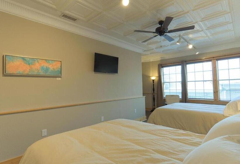 غرفة قياسية, The Nuwray Hotel & Carriage House